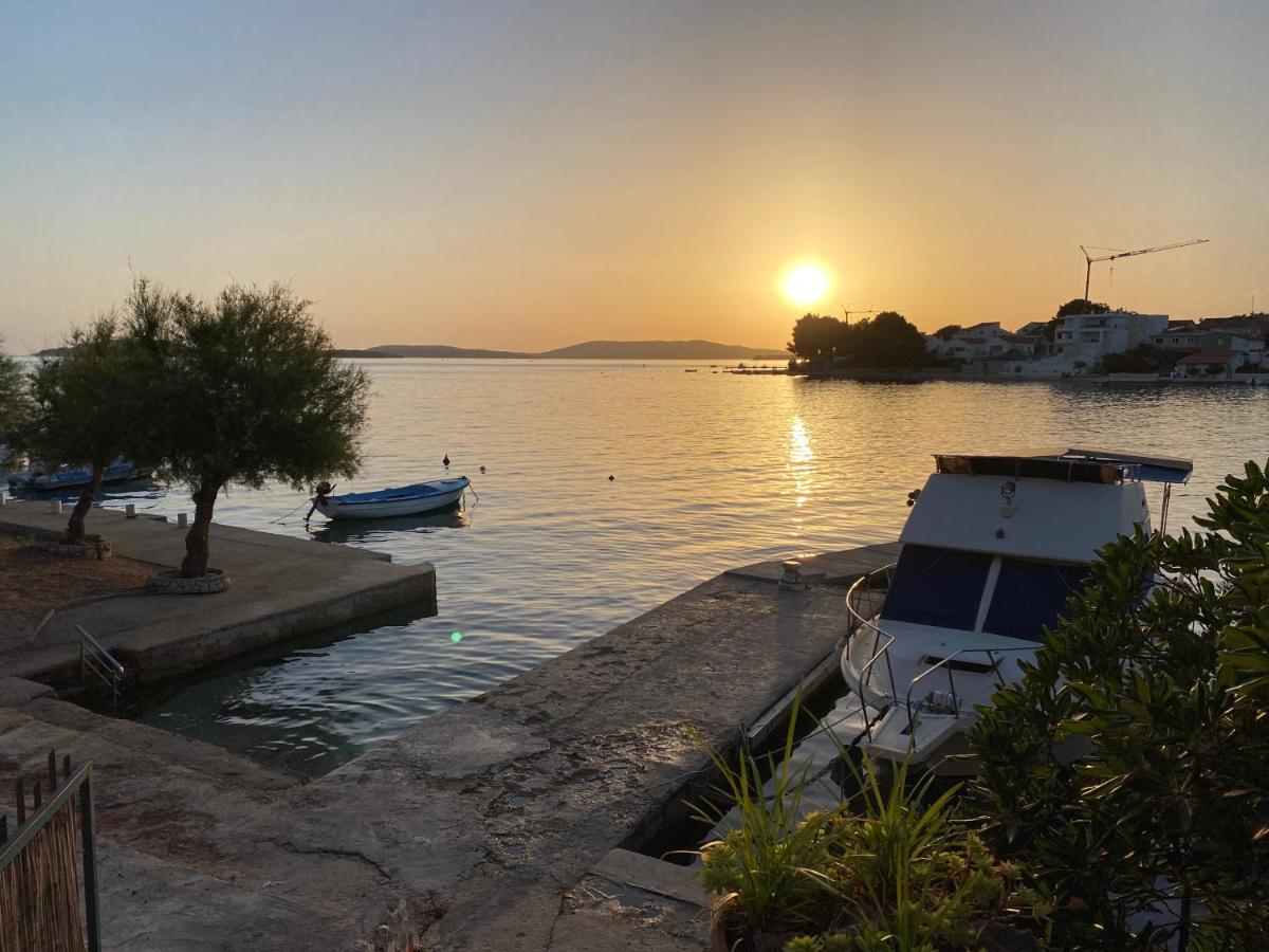 Apartment Jakov With Boat Mooring 扎博里克 外观 照片