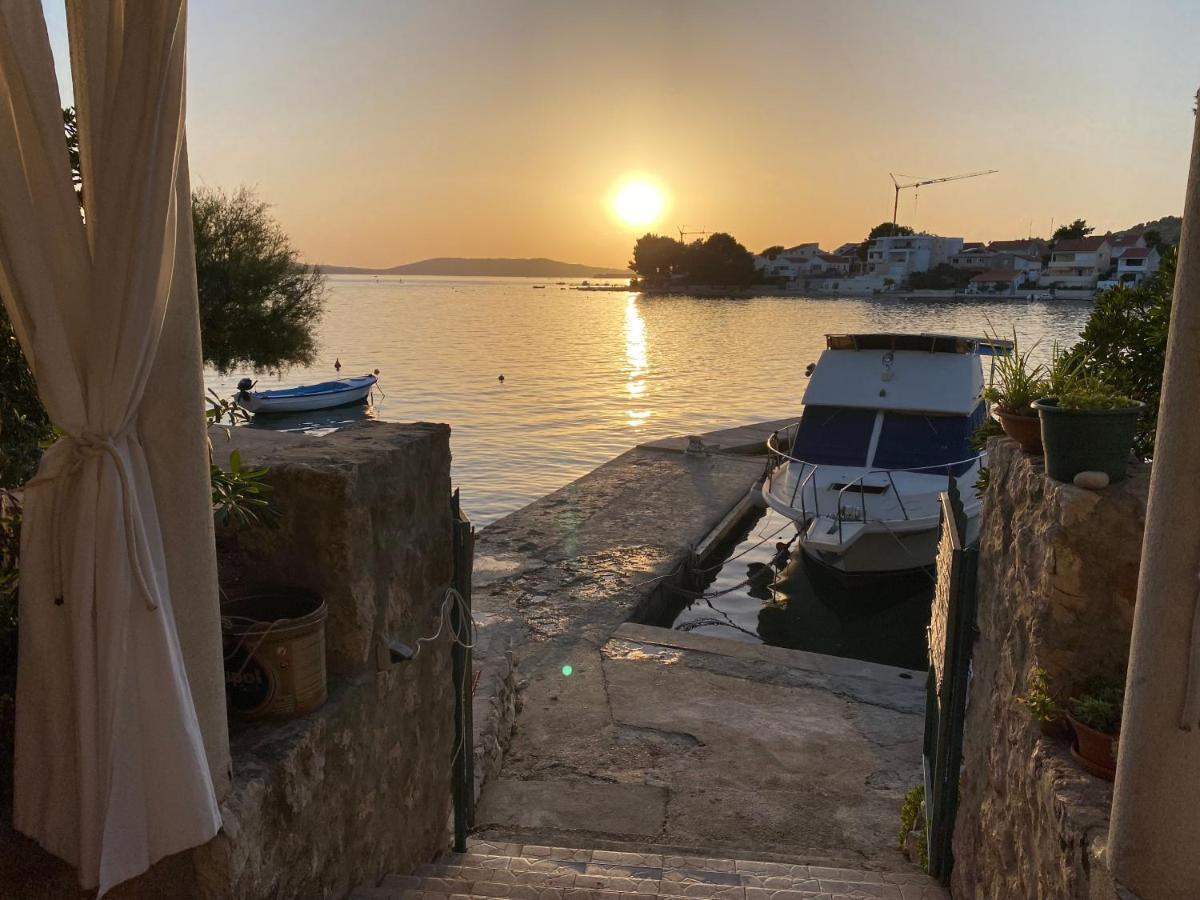 Apartment Jakov With Boat Mooring 扎博里克 外观 照片