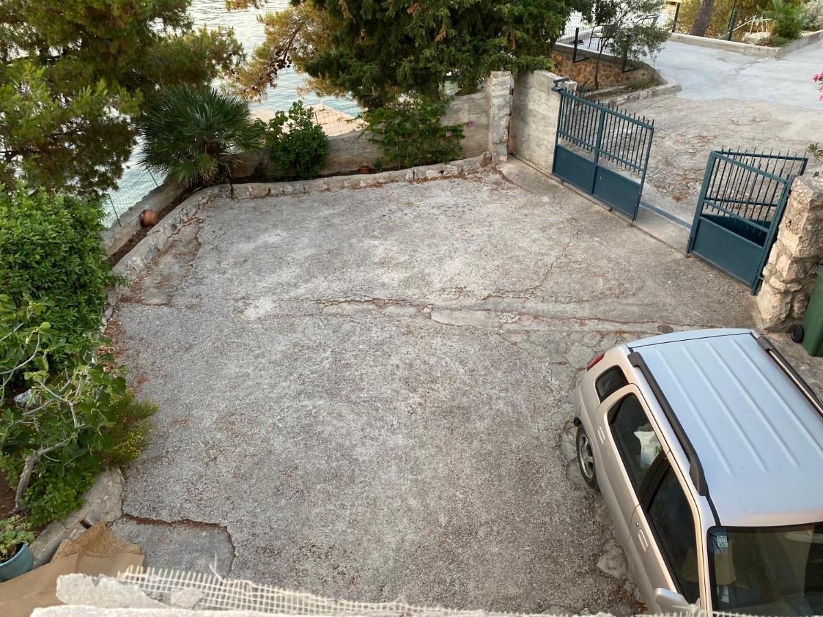 Apartment Jakov With Boat Mooring 扎博里克 外观 照片