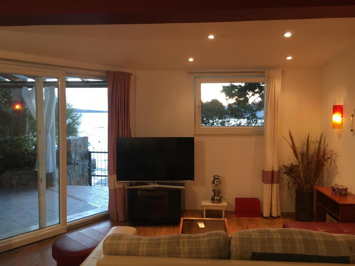 Apartment Jakov With Boat Mooring 扎博里克 外观 照片