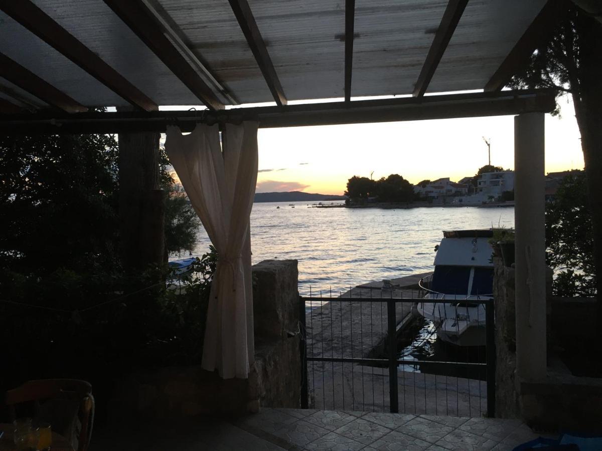 Apartment Jakov With Boat Mooring 扎博里克 外观 照片