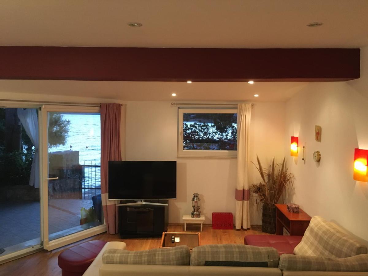 Apartment Jakov With Boat Mooring 扎博里克 外观 照片