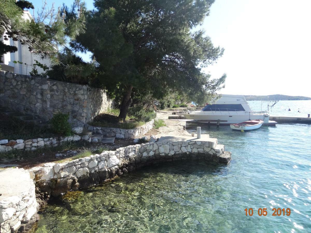 Apartment Jakov With Boat Mooring 扎博里克 外观 照片
